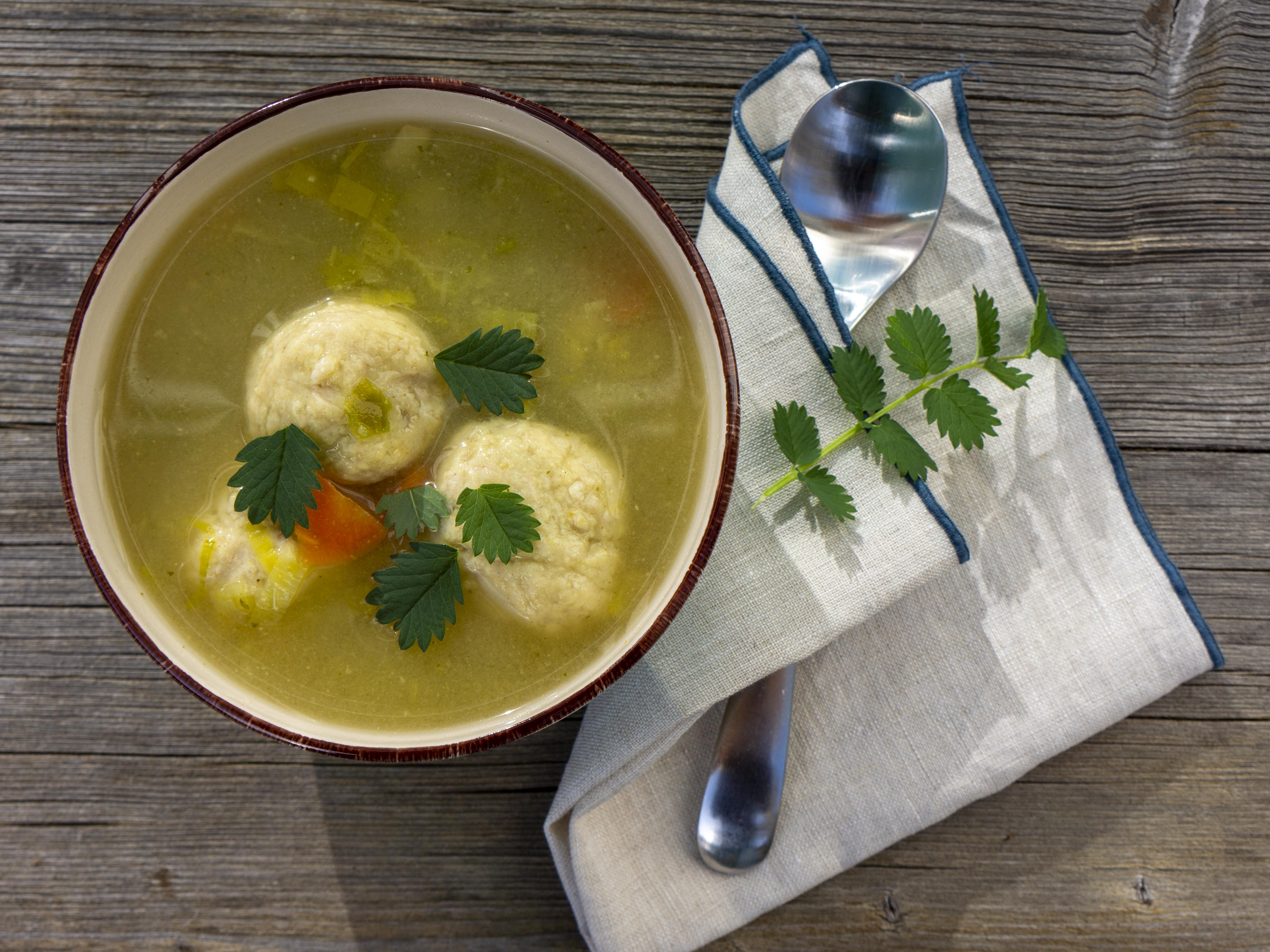 Wirsingeintopf mit Parmesanknödel